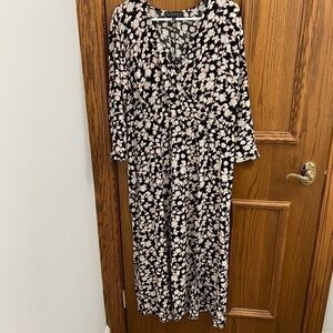 Size 14 Eloquii 3/4 Sleeve Faux WrapFloral Crepe Woven Midi Dress- no belt